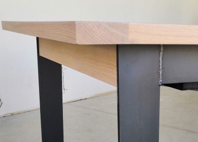 Table-allonges-INDUS-DESIGN-detail-angle-bois-de-chene-massif9