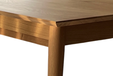 Table à allonges CALLISTA - bois de chêne massif 